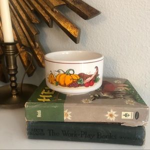 Vintage Thanksgiving gravy or side bowl